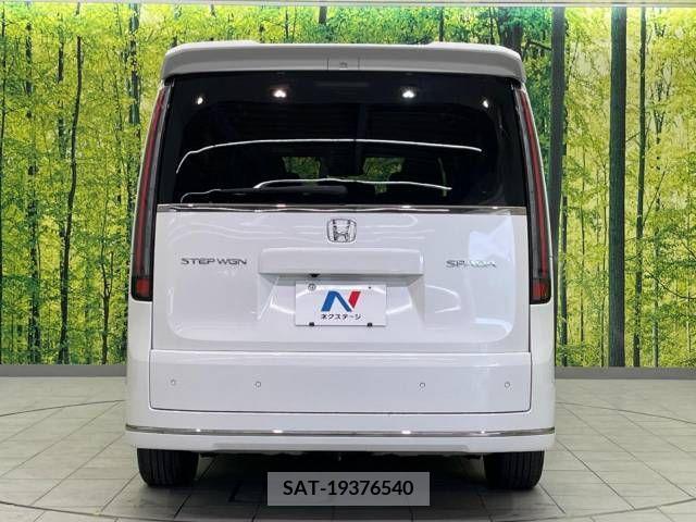Honda STEP WGN 2022-07 324724-16