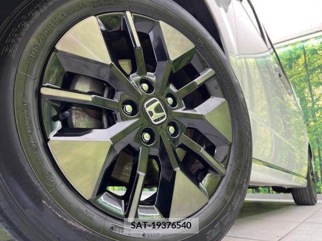 Honda STEP WGN 2022-07 324724-14