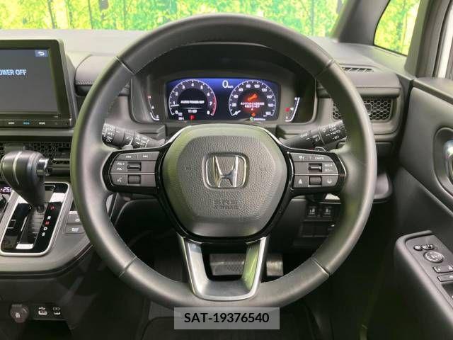 Honda STEP WGN 2022-07 324724-12
