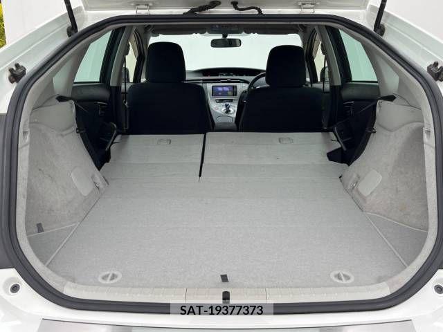 Toyota PRIUS 2012-07 322036-9