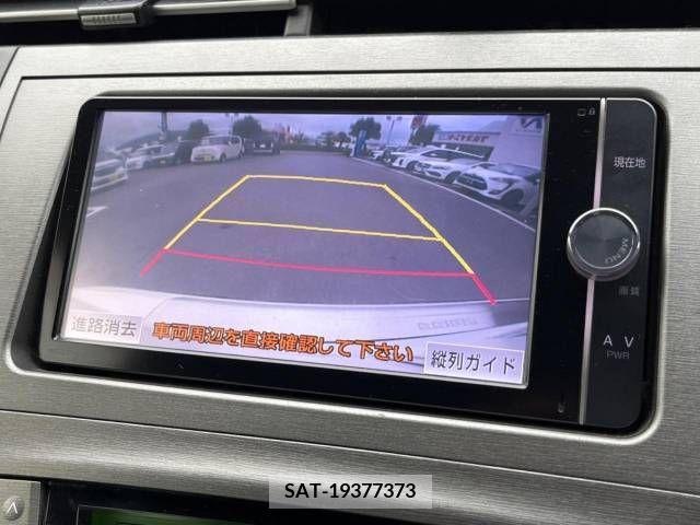 Toyota PRIUS 2012-07 322036-3