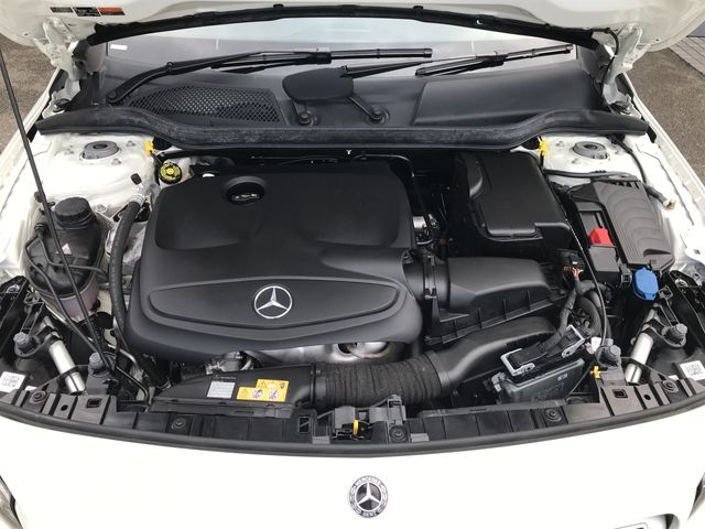 Mercedes Benz GLA-CLASS 2017-09 22306-29