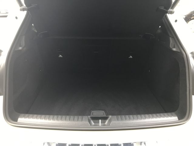 Mercedes Benz GLA-CLASS 2017-09 22306-15