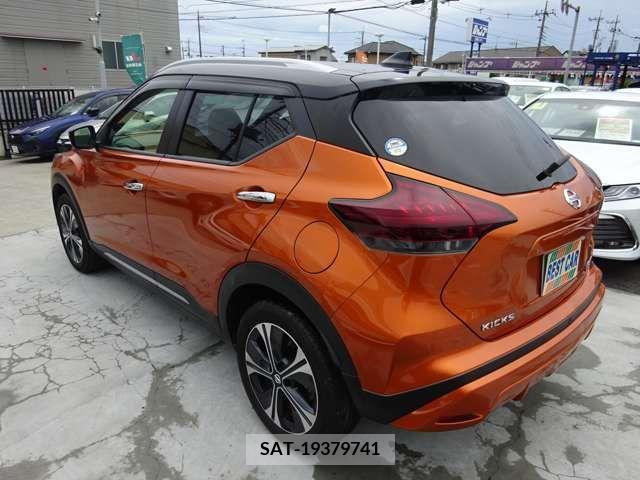 Nissan KICKS 2021-01 330562-2