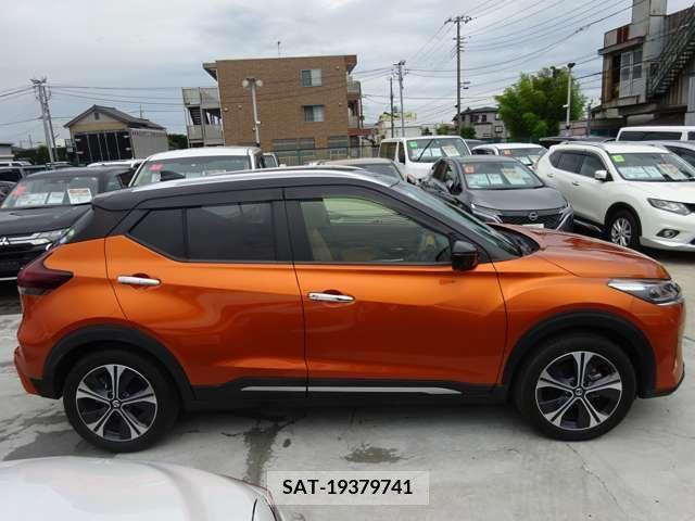 Nissan KICKS 2021-01 330562-10