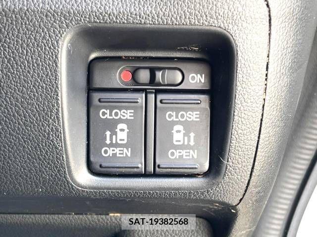 Honda N BOX CUSTOM 2015-10 252448-2