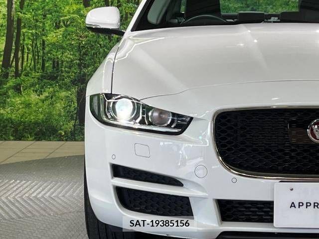 Jaguar XE 2017-06 361895-15