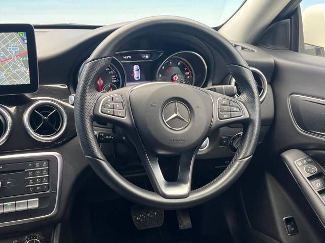 Mercedes Benz CLA-CLASS 2016-09 181096-9
