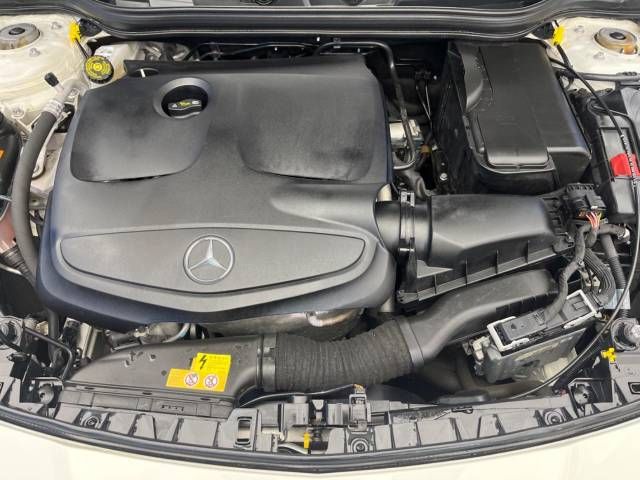 Mercedes Benz CLA-CLASS 2016-09 181096-19