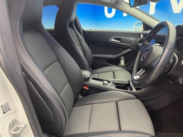 Mercedes Benz CLA-CLASS 2016-09 181096-7