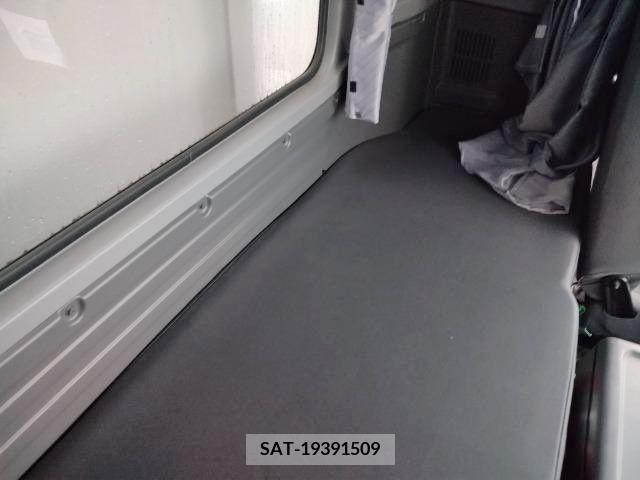 Isuzu FORWARD 2018-03 237069-13