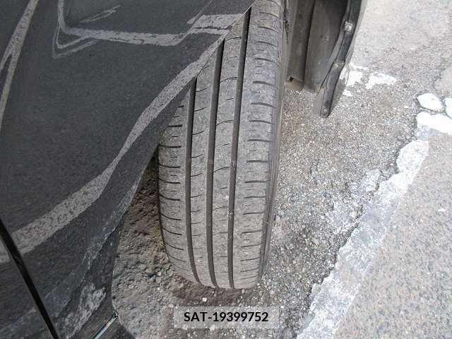 Toyota SPADE 2012-09 207886-13