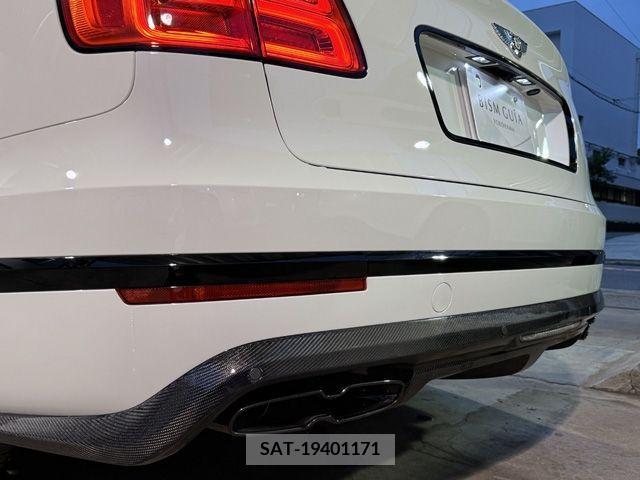 Bentley BENTAYGA 2020-02 293086-10