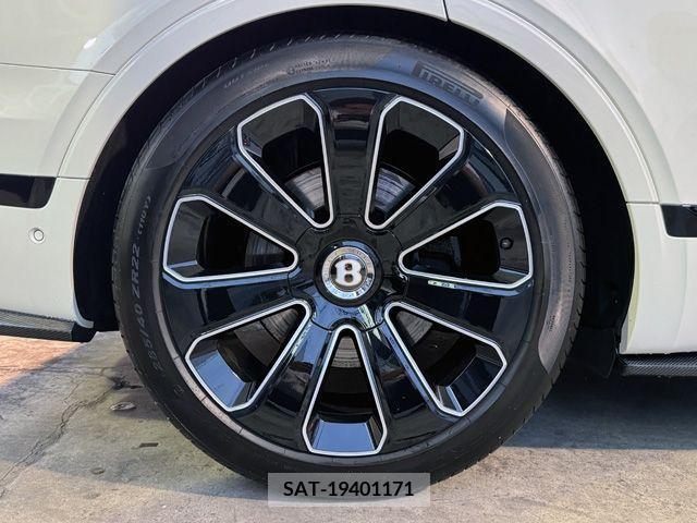 Bentley BENTAYGA 2020-02 293086-13