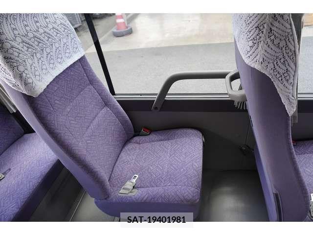 Toyota COASTER 2014-03 320353-19