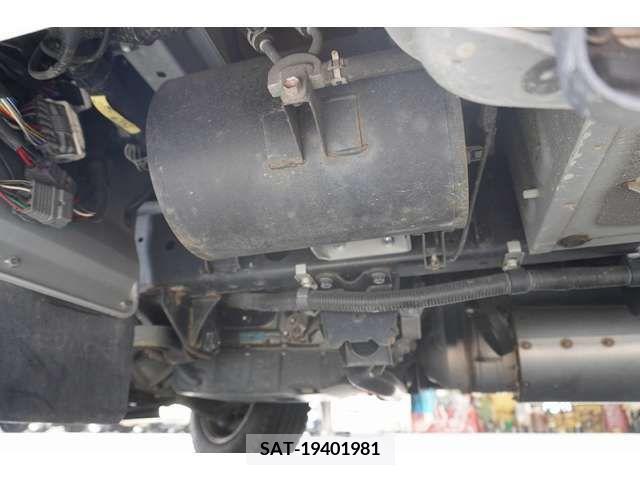 Toyota COASTER 2014-03 320353-10