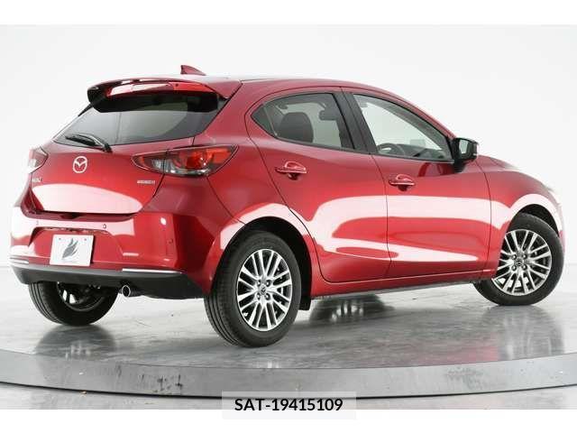 Mazda MAZDA2 2020-09 225000-5