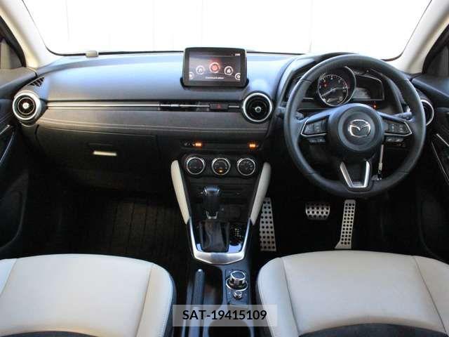 Mazda MAZDA2 2020-09 225000-1