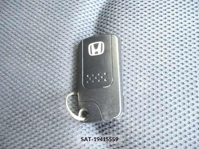 Honda FIT 2013-03 269481-3