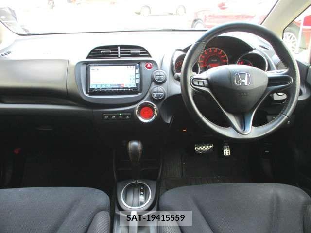 Honda FIT 2013-03 269481-1