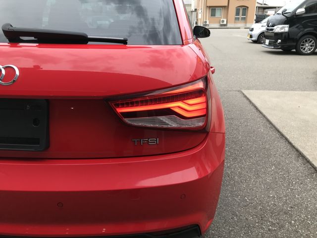 Audi A1 2016-07 16314-24