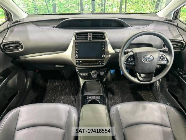 Toyota PRIUS 2021-11 322493-1
