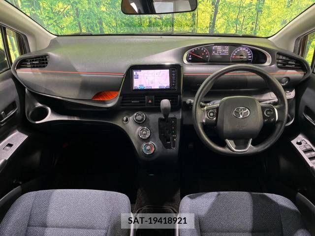 Toyota SIENTA 2017-12 368193-1