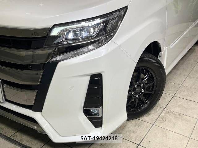 Toyota NOAH 2020-03 213553-13