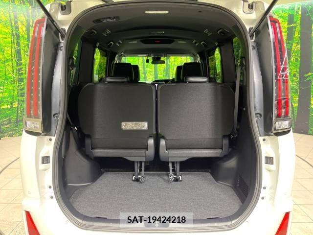 Toyota NOAH 2020-03 213553-11