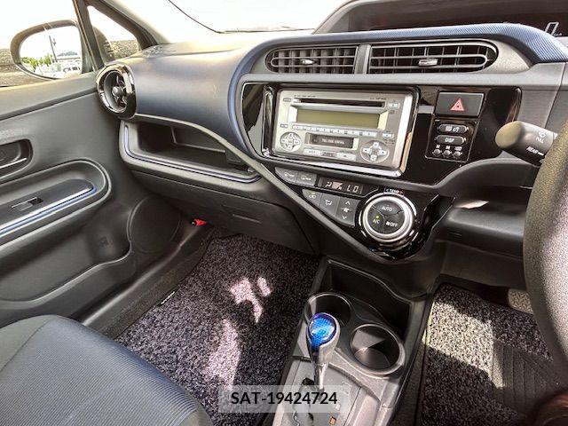 Toyota AQUA 2015-01 314215-7