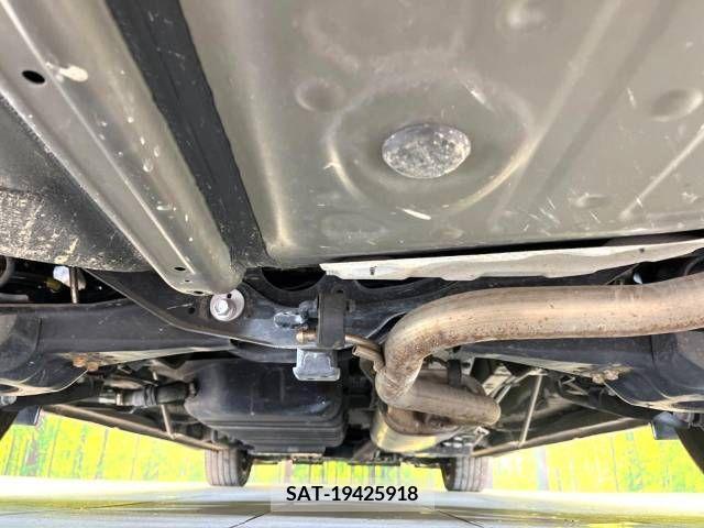 Toyota VELLFIRE 2017-03 226217-19