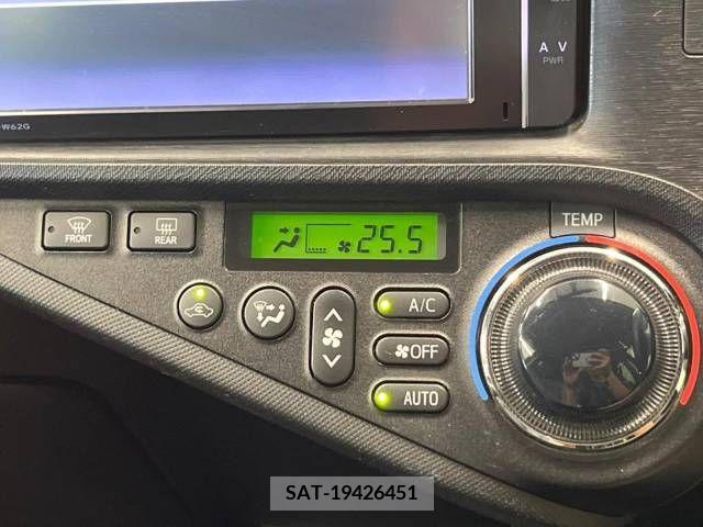 Toyota AQUA 2014-01 341669-4