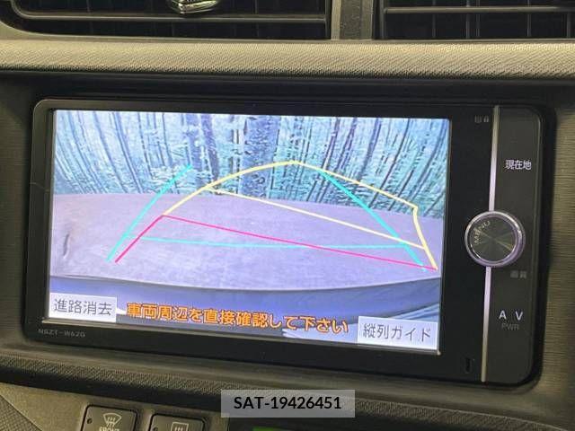 Toyota AQUA 2014-01 341669-3