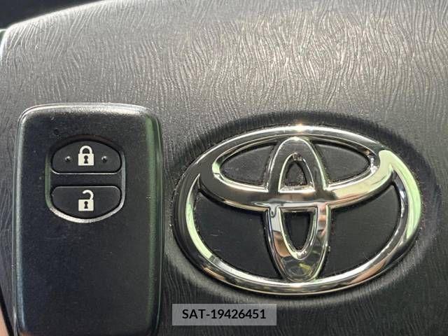 Toyota AQUA 2014-01 341669-7