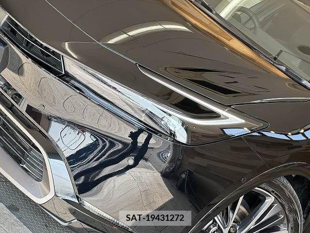 Toyota PRIUS 2023-04 217628-9
