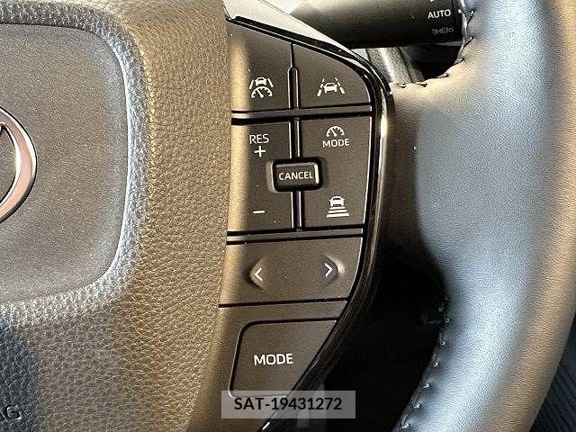 Toyota PRIUS 2023-04 217628-14