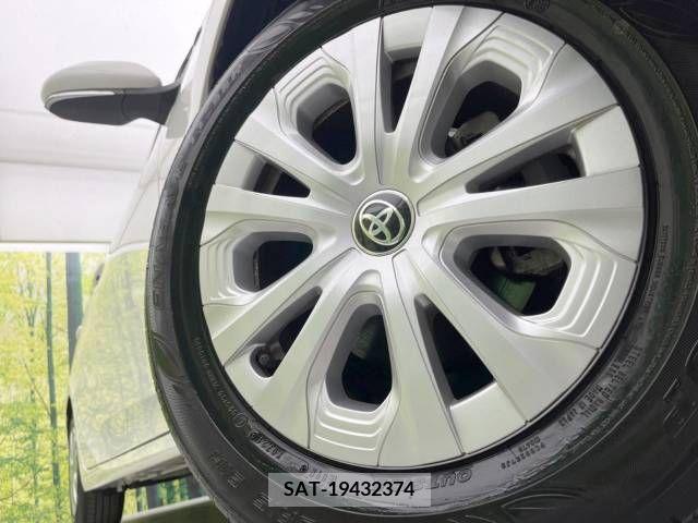 Toyota PRIUS 2021-04 281842-13