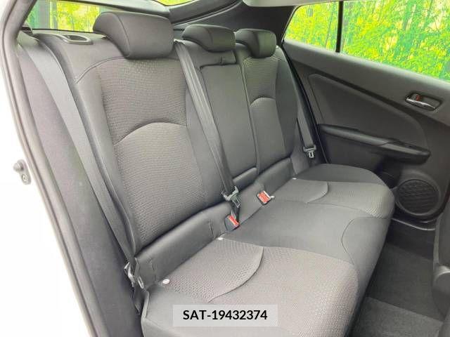 Toyota PRIUS 2021-04 281842-9