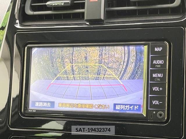 Toyota PRIUS 2021-04 281842-4