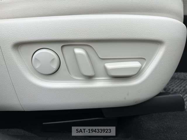 Mazda CX-60 2022-08 221305-13