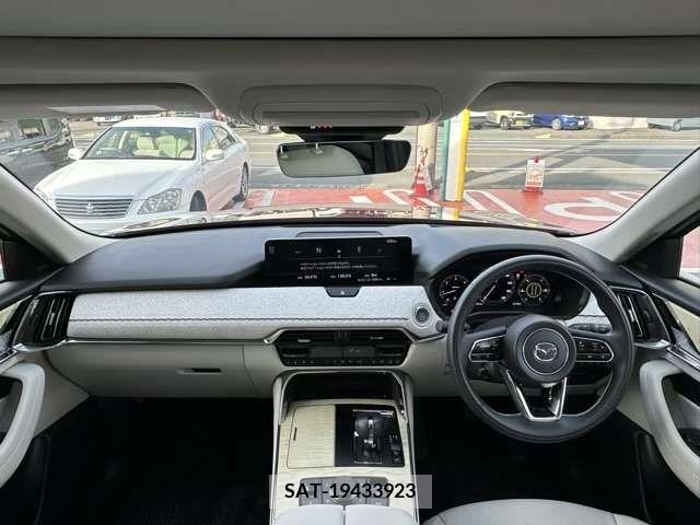 Mazda CX-60 2022-08 221305-6