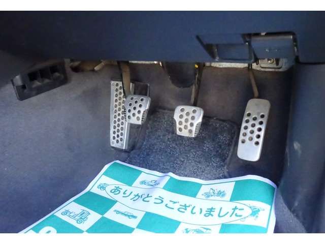 Nissan SKYLINE COUPE 2004-09 6571-3