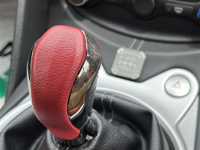 Nissan FAIRLADY Z 2013-08 7049-5