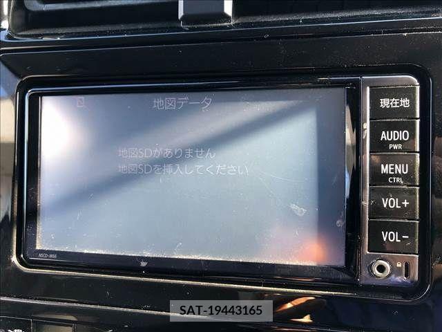 Toyota PRIUS 2016-10 281804-9