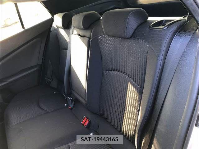 Toyota PRIUS 2016-10 281804-4
