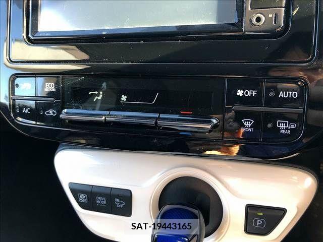 Toyota PRIUS 2016-10 281804-17