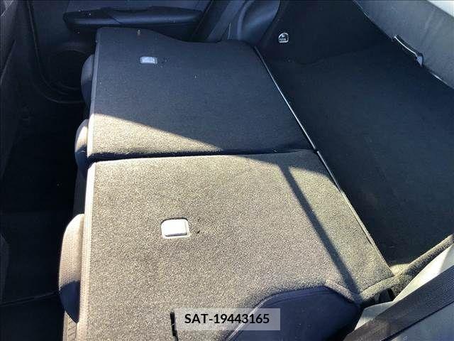 Toyota PRIUS 2016-10 281804-6