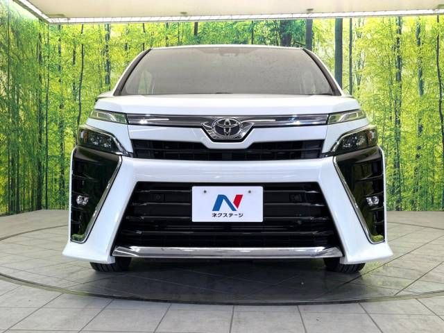 Toyota VOXY 2020-10 15865-15