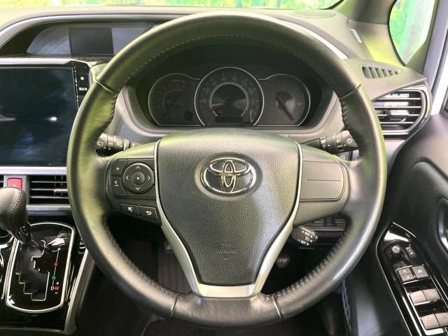 Toyota VOXY 2020-10 15865-12