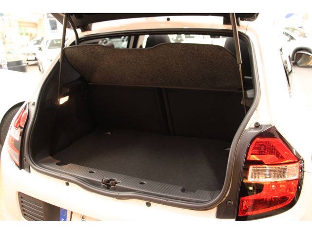 Renault TWINGO 2017-05 10307-28